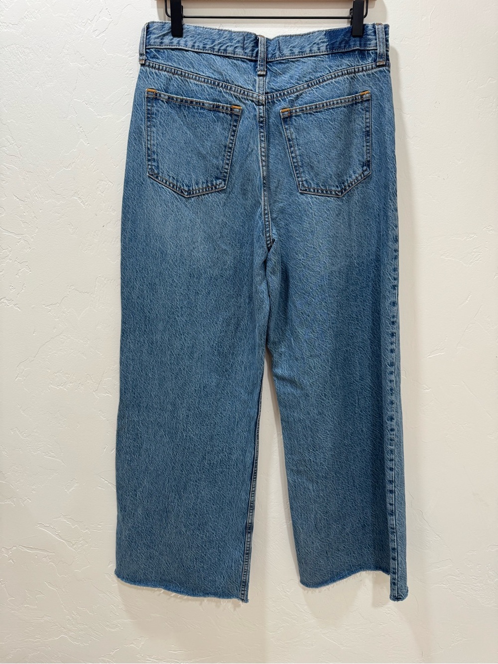 NWT Abercrombie & Fitch High Rise Wide Leg Jean Lightweight Drapey Rigid Raw Hem - Picture 10 of 16